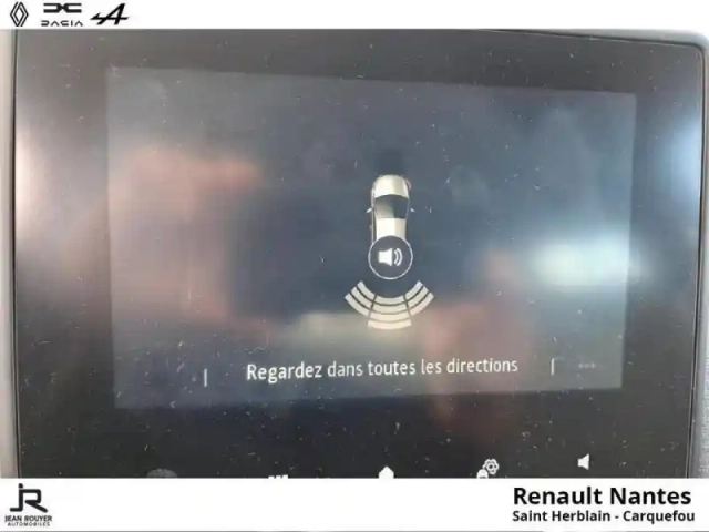Renault Clio 1.0 tce 90ch evolution — photo 5