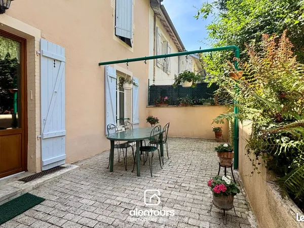 Propriété 9 pièces 158 m²