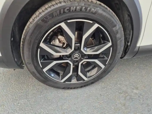 Citroën C4 e- 136 ch automatique — photo 11