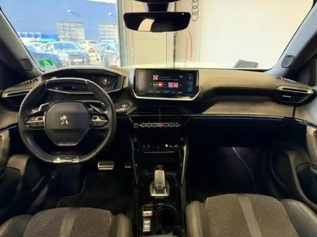 Peugeot 2008 1.2 puretech 130ch s&amp;s gt eat8 — photo 10