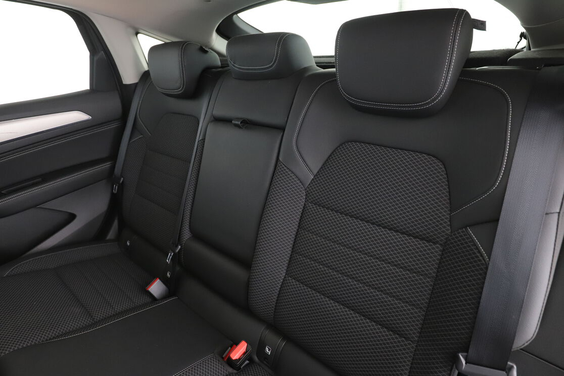 Renault Arkana 1.3 TCe Intens EDC — photo 13