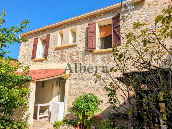 Maison de village en pierre
