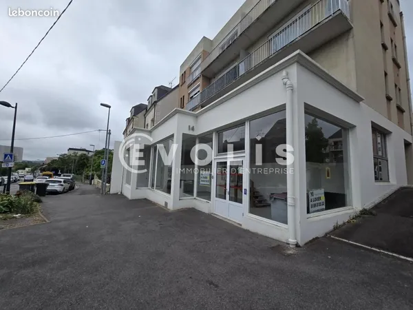 Bureau 202 m²