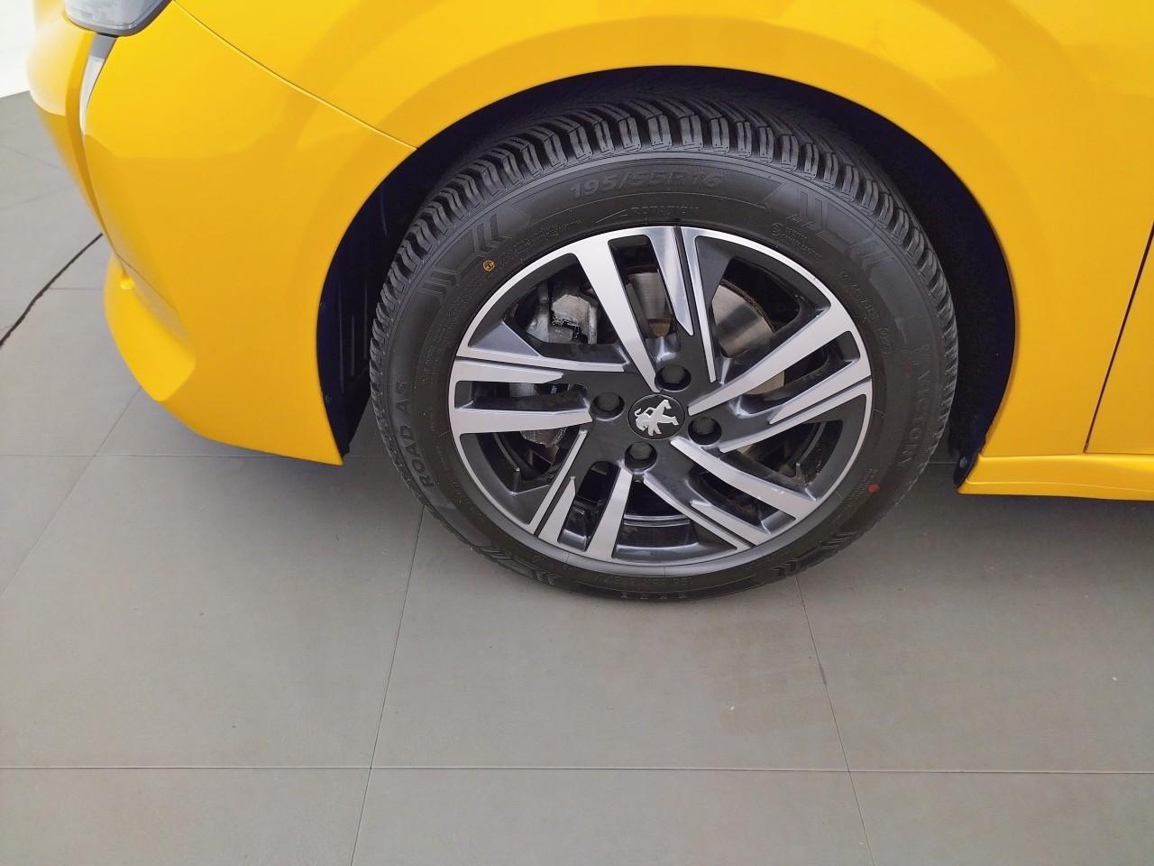 Peugeot 208 puretech 100 s&s bvm6 style — photo 28