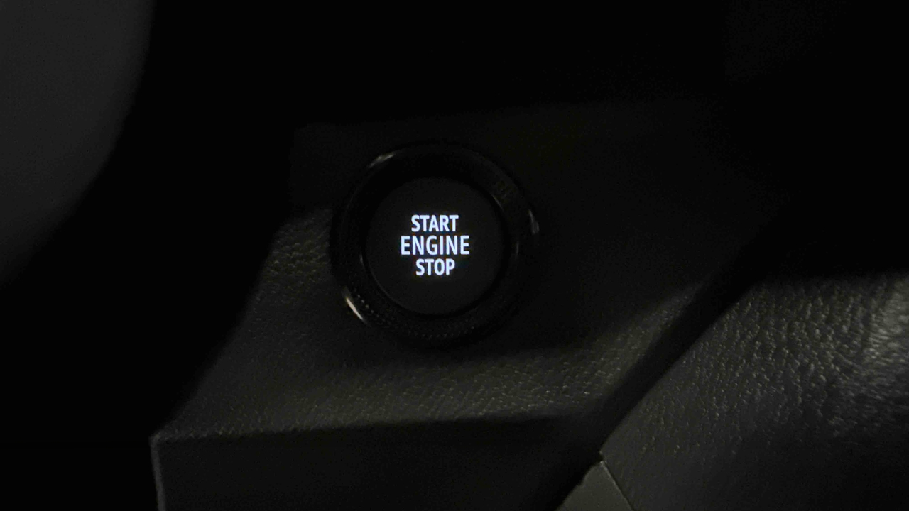 Dacia Sandero Hybrid 155 — photo 19