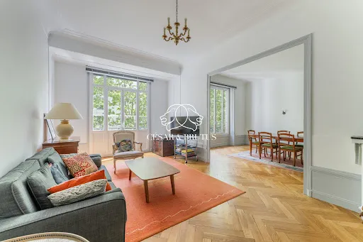 Appartement 5 pièces 130 m²