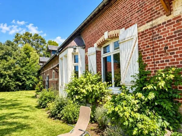 Maison 8 pièces 287 m²