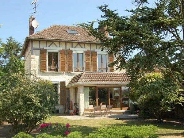 Maison 6 pièces 182 m²