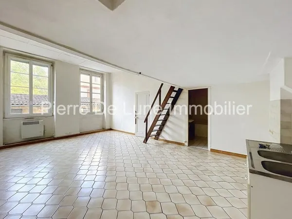 LYON 4e - CROIX-ROUSSE | Une adresse privilégiée au coeur du quartier