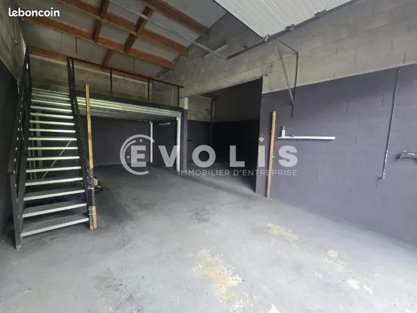 Local d'activité 175 m²