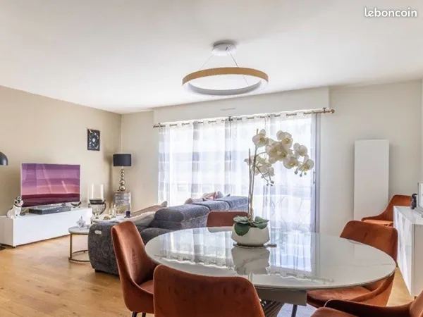 Duplex rénové en plein centre de vern-sur-seiche