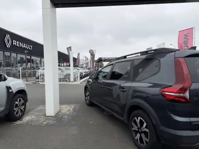 Dacia Jogger eco-g 100 7 places — photo 2