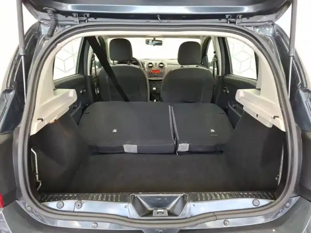 Dacia Sandero sce 75 — photo 17