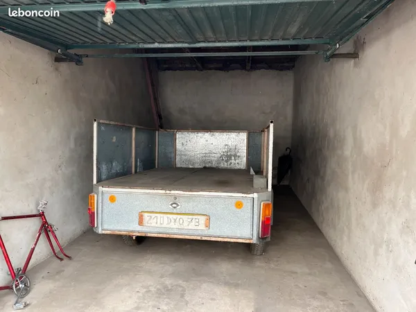 Box 16m2 avec mezzanine en extérieur