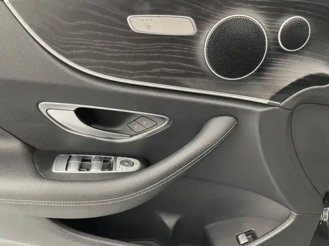 Mercedes Classe E coupé 220 d 9g-tronic — photo 28