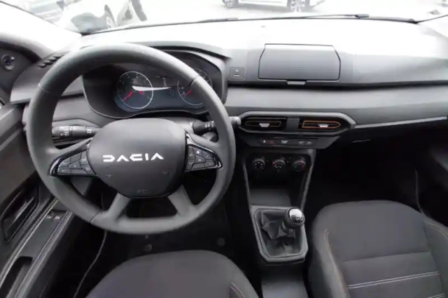 Dacia Sandero eco-g 100 — photo 9