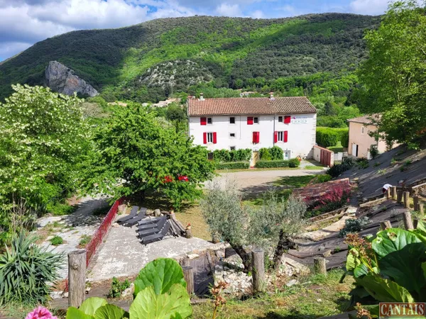 Gîte 370 m²