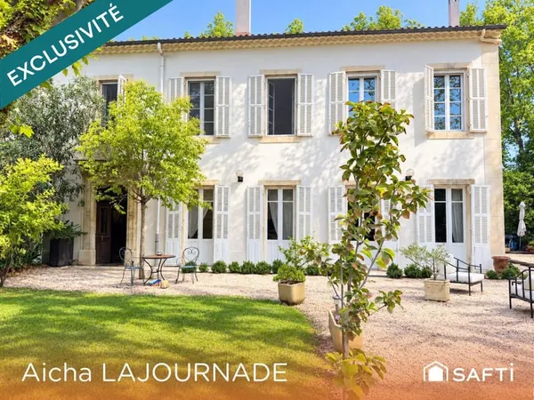 Maison de 180m2, piscine, jardin et pétanque!