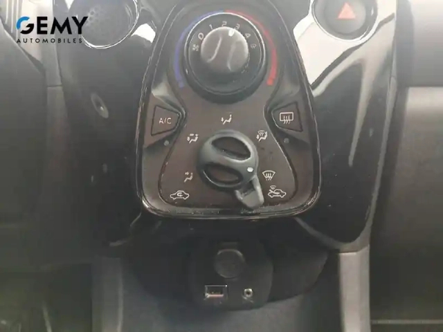 Peugeot 108 vti 72ch s&amp;s bvm5 — photo 20