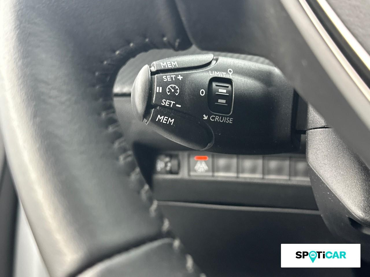 Peugeot 208 1.2 puretech 100ch s&s active pack — photo 18