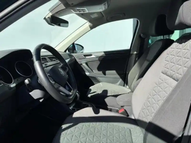Volkswagen Tiguan 2.0 tdi 150ch life plus dsg7 — photo 11