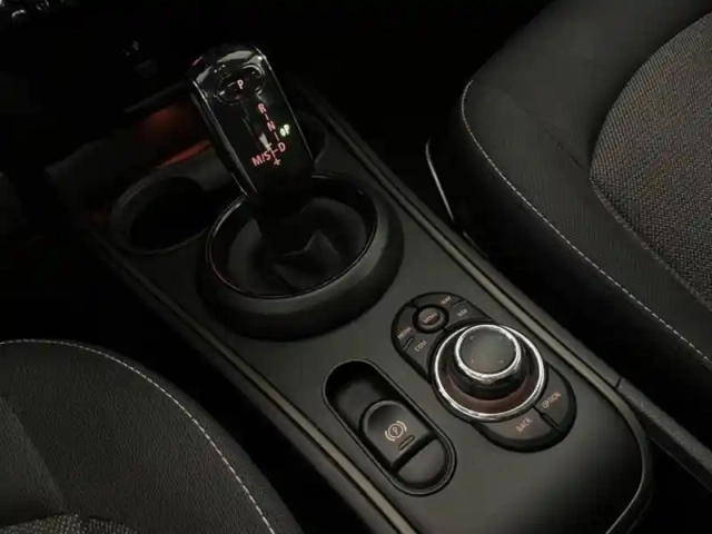 Mini Countryman cooper 136ch  essential bva7 — photo 11