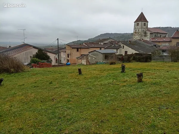Terrain constructible de 1080 m2