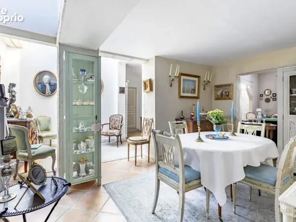 A vendre maison de ville Senlis à deux pas du centre ville