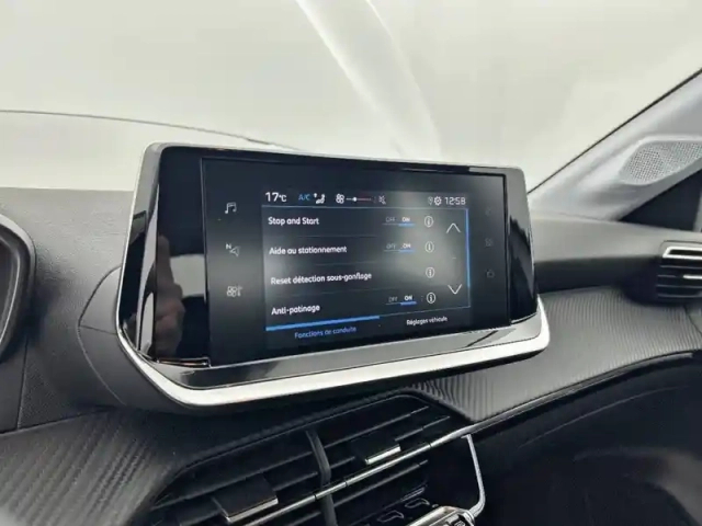 Peugeot 208 puretech 75 s&amp;s bvm5 — photo 21