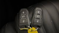 Peugeot 2008 1.2 PureTech 130ch S&S GT Pack — photo 16
