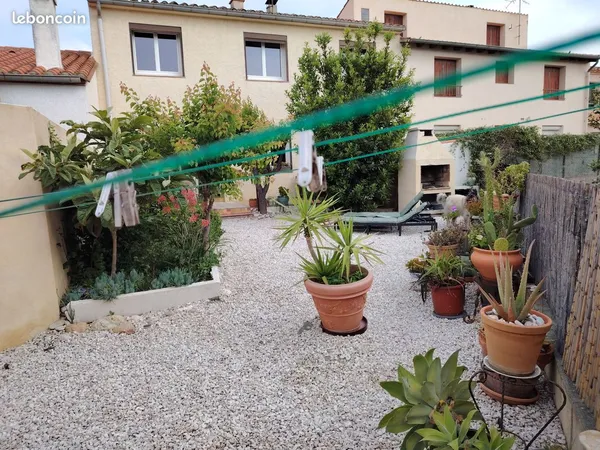 Maison au village