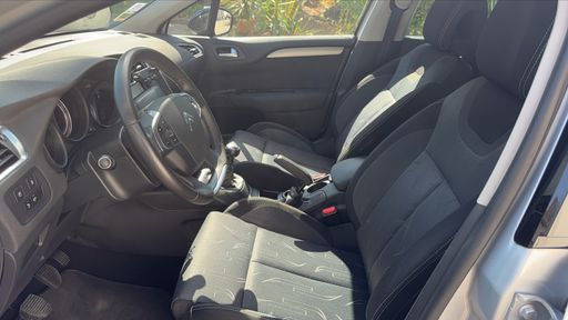 Citroen C4 1.2 Pure Tech 130 - Dynamic – 2015 – 55821 km – Essence – Boîte Manuelle — photo 21