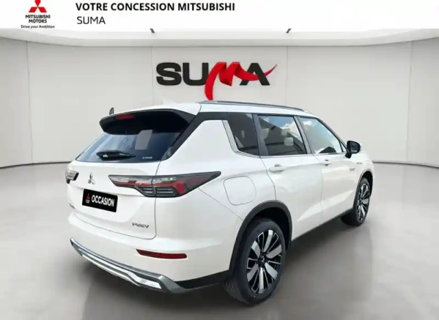 Mitsubishi Outlander 2.4 mivec phev 306 4wd — photo 4