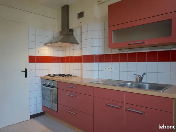 ALLEE DES PLATANES - APPART T3 - 1er ETAGE - 70 m2