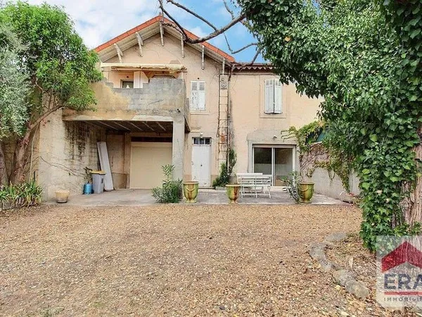 Maison 6 pièces 140 m²