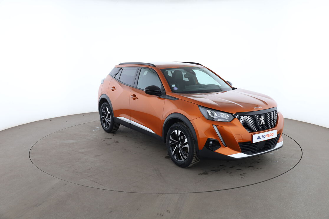 Peugeot 2008 1.2 PureTech Roadtrip EAT8 — photo 7