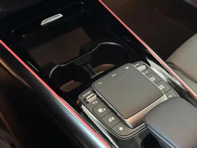 Mercedes Gla 220 d 4matic amg line — photo 42