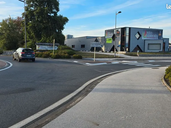 Local 272m²
