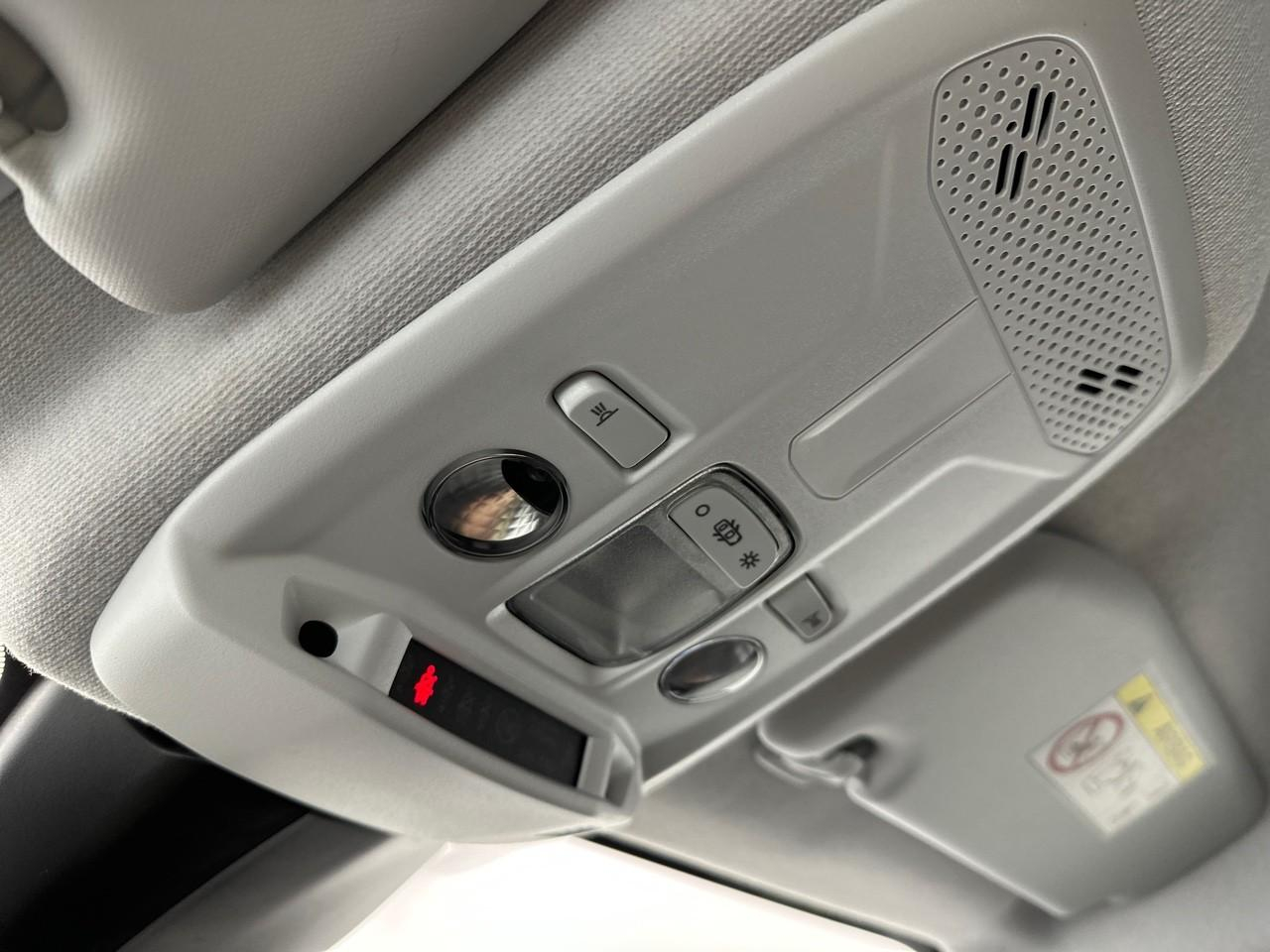 Peugeot 208 puretech 100 s&s bvm6 style — photo 30