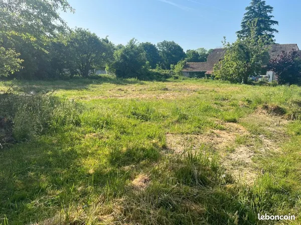 Terrain 860 m² viabilisé proche Houdan