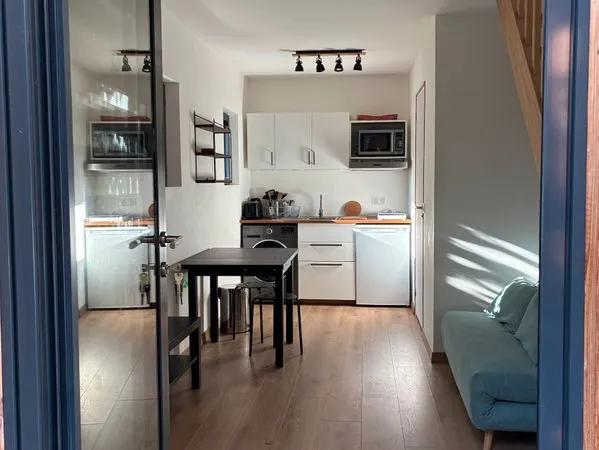 Charmant duplex meublé avec terrasse et parking à Bois-le-Roi (77)