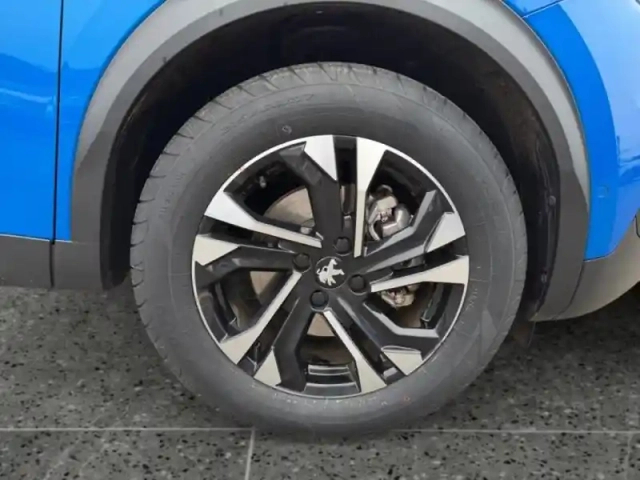 Peugeot 2008 e- 136ch gt — photo 14