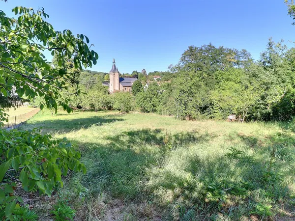 Terrain 1327 m²