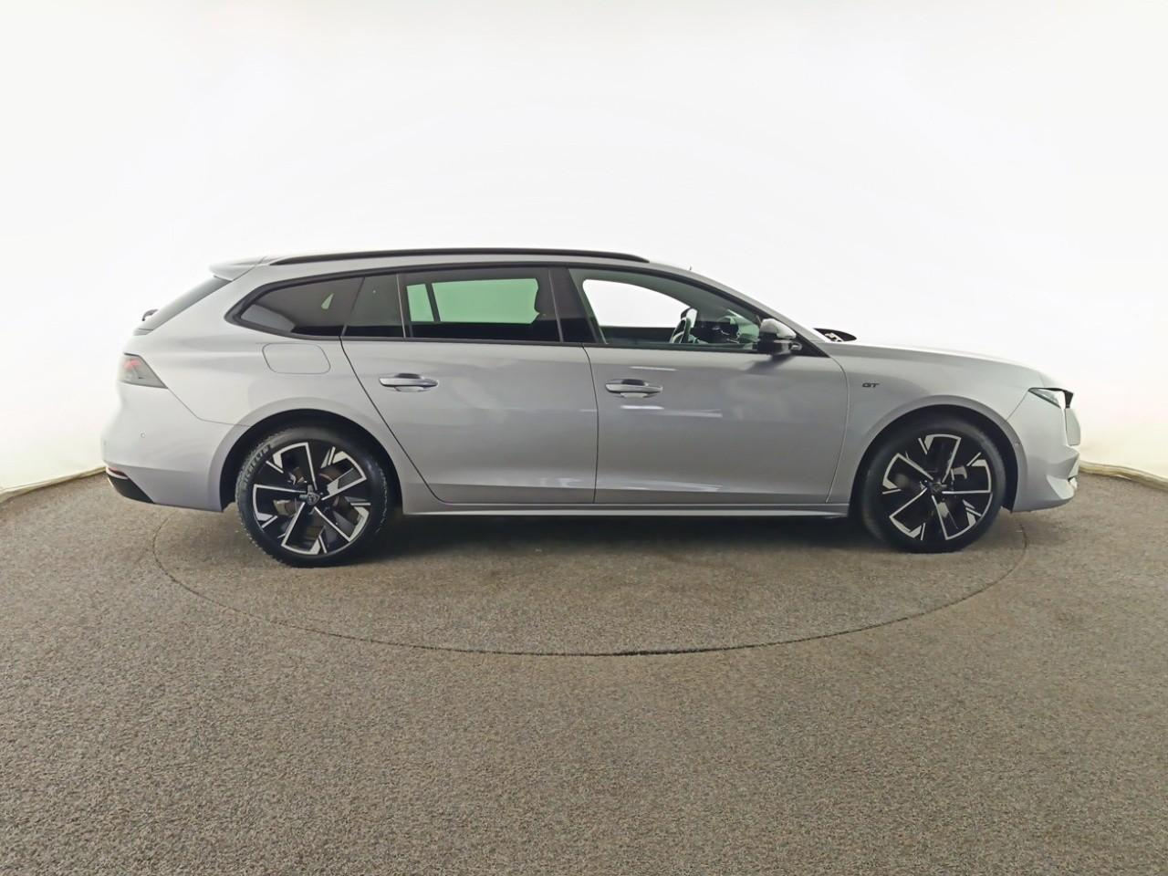 Peugeot 508 sw hybrid 225 e-eat8 gt — photo 4