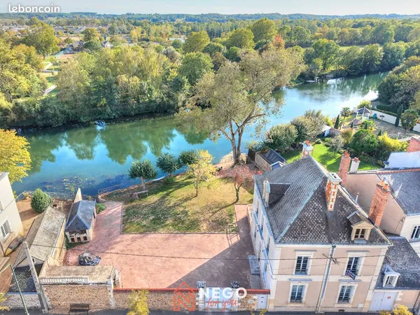 Maison 5 pièces 250 m²