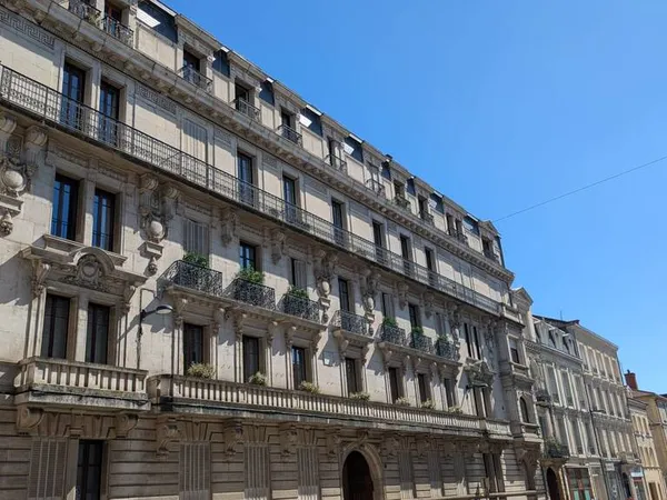 Appartement 5 pièces 235 m²