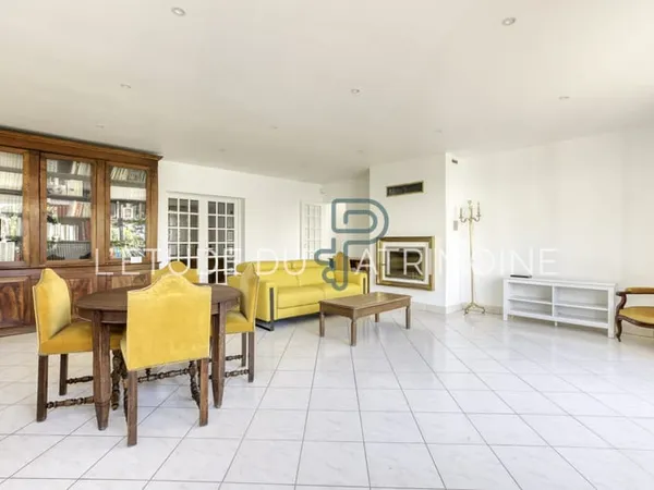 Maison 6 pièces de 173 m2 avec jardin - LE PETIT ROBINSON