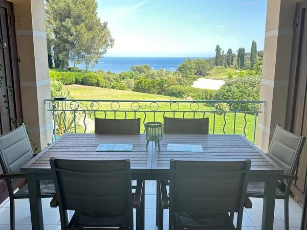 A VENDRE APPARTEMENT 6/7 Personnes CAP ESTEREL AGAY/SAINT RAPHAEL