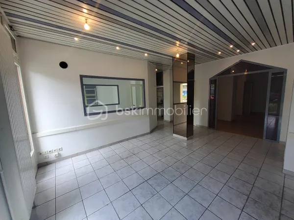 Bureaux 6 pièces 116 m²