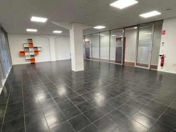 Bureaux 490 m²